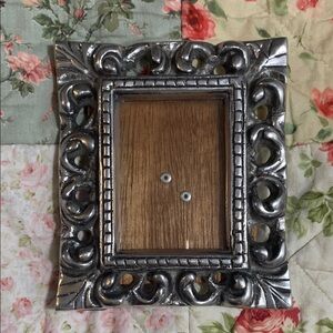 Elegant pewter Photo Frame